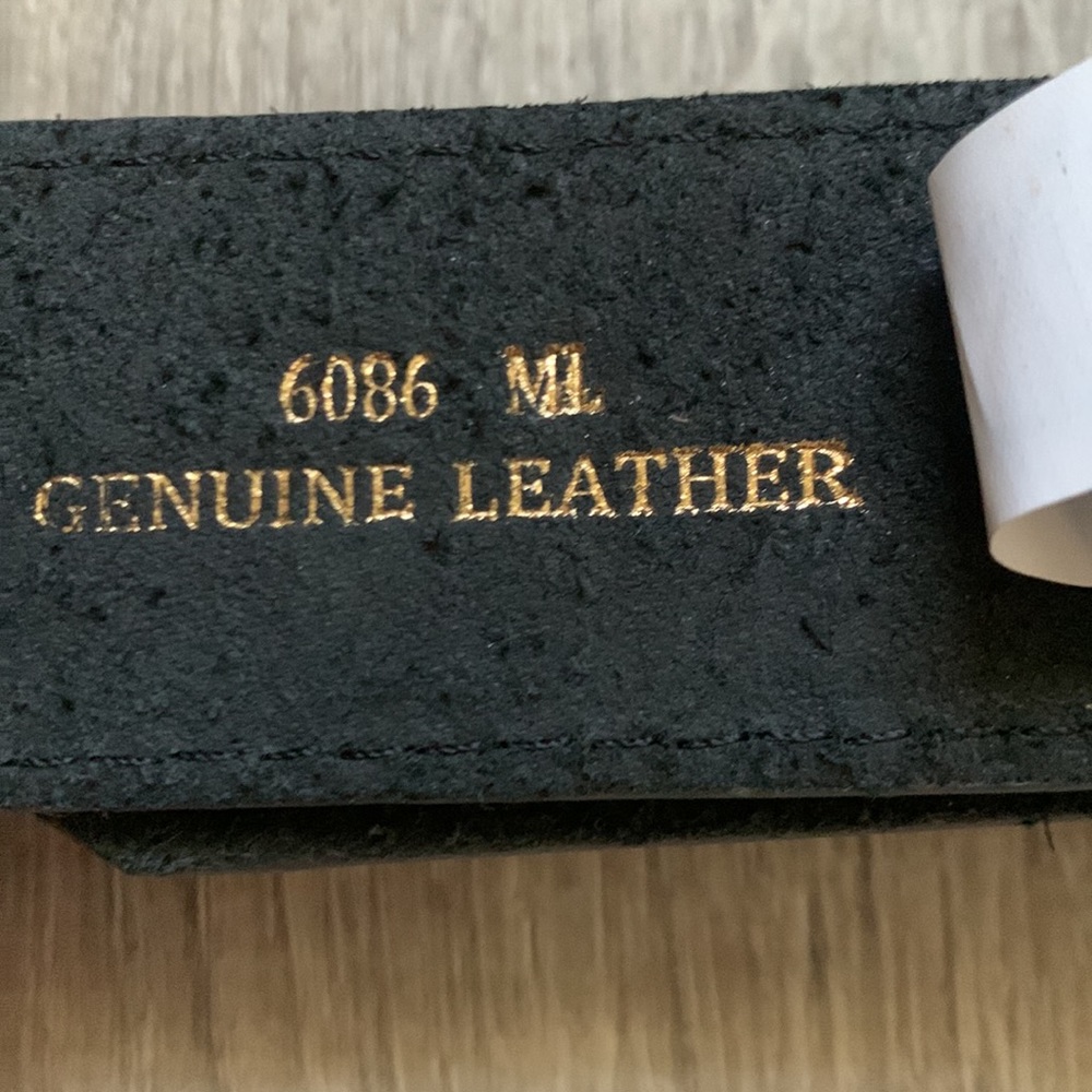 Leather belt - Picture 3 of 3